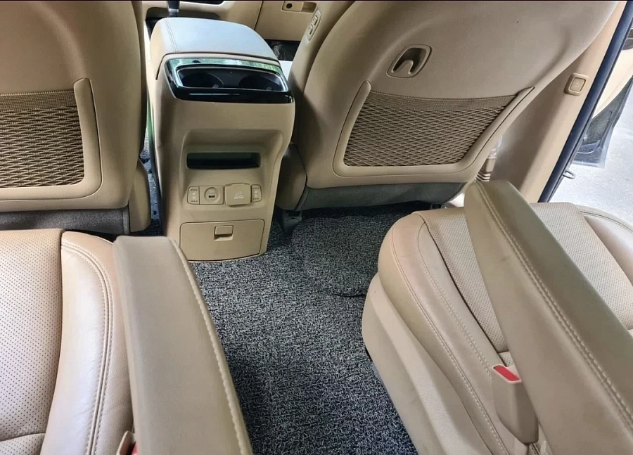 Kia Carnival, 2020г., передний привод, автомат