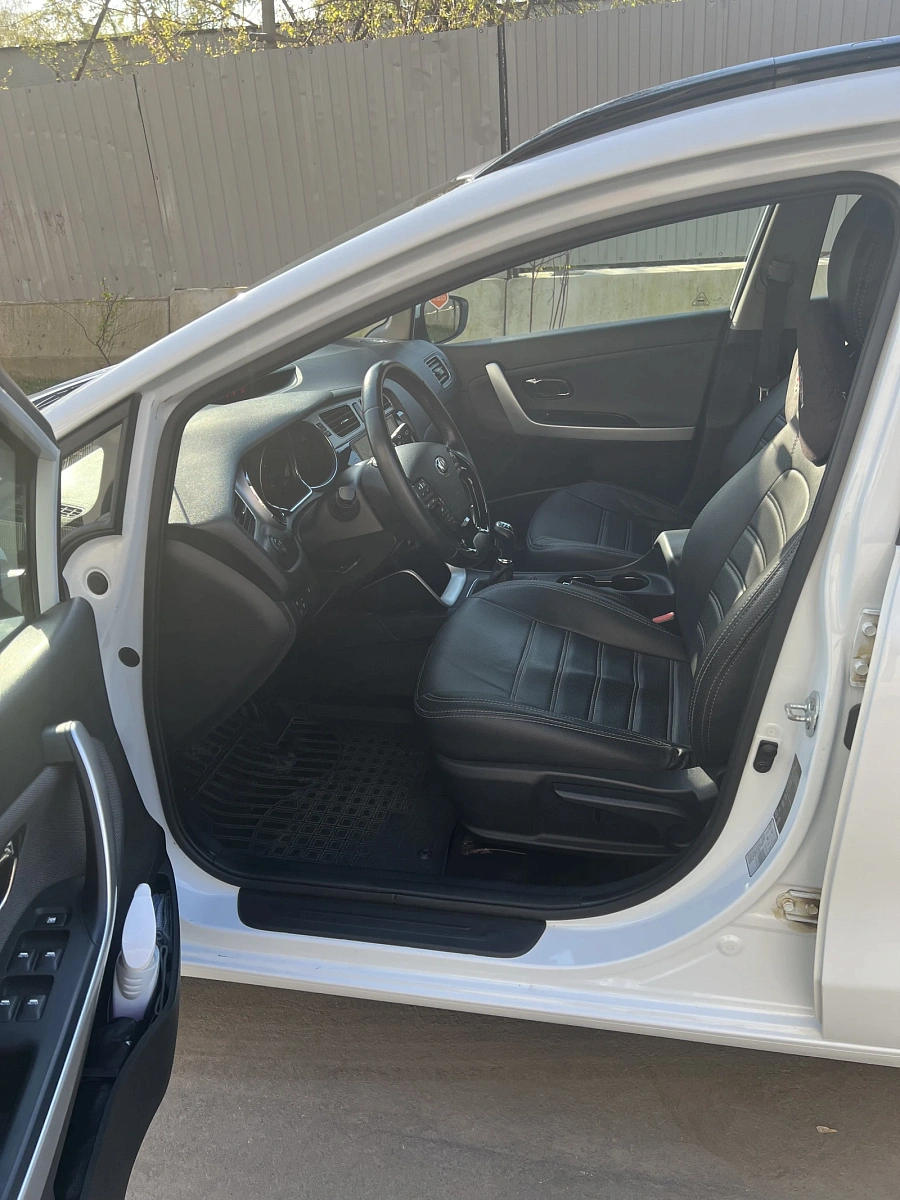 Kia Ceed, 2014г., передний привод, механика