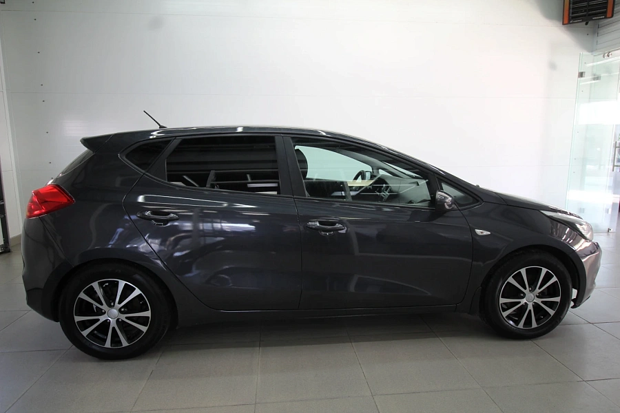 Kia Ceed, 2012г., передний привод, механика
