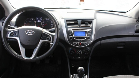 Hyundai Solaris, 2014г., передний привод, механика