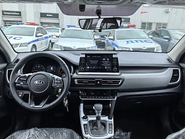 Kia Seltos, 2021г, передний привод, вариатор