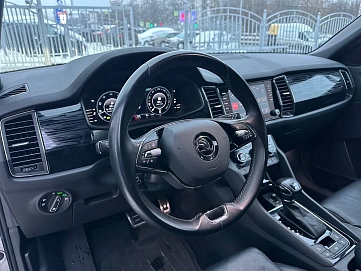 Skoda Kodiaq, 2021г, полный привод, робот