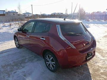 Nissan Leaf, 2015г, передний привод, автомат