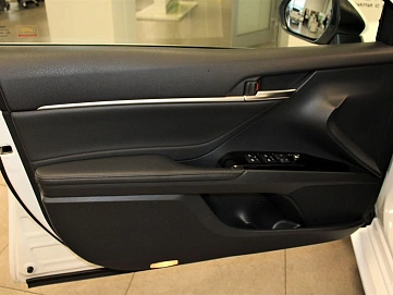 Toyota Camry, 2019г, передний привод, автомат