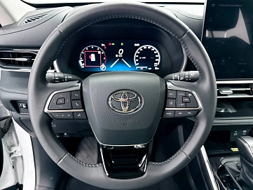 Toyota Highlander, 2025г, полный привод, автомат