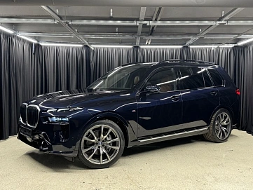 BMW X7, 2023г, полный привод, автомат