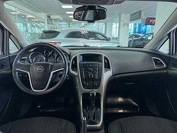 Opel Astra, 2012г, передний привод, автомат