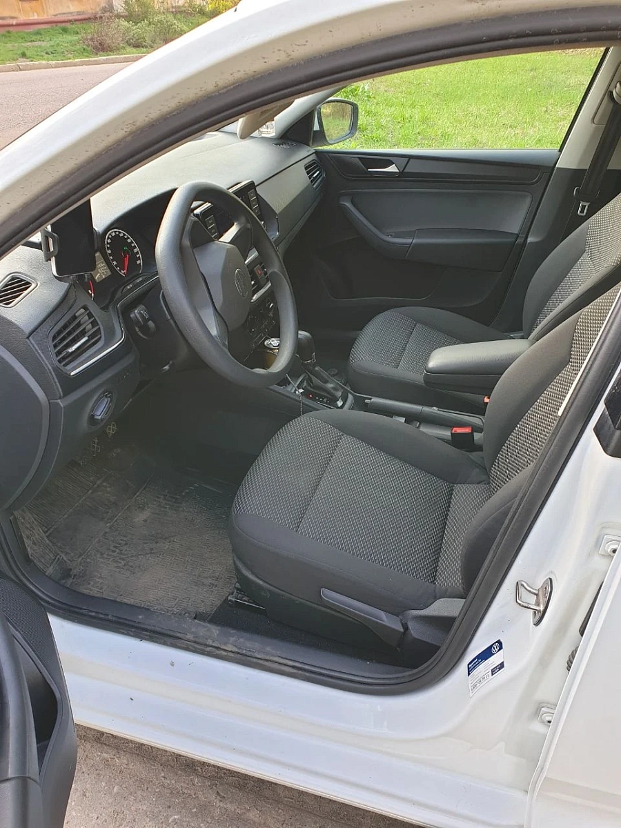 Volkswagen Polo, 2020г., передний привод, автомат