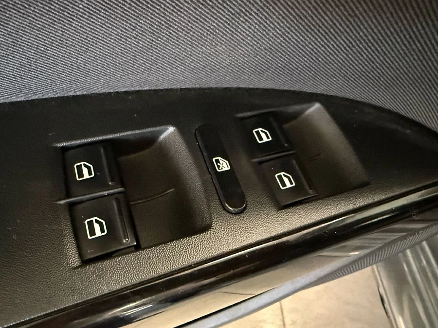 SEAT Leon, 2012г., передний привод, механика