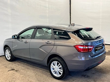 Lada (ВАЗ) Vesta, 2019г, передний привод, механика