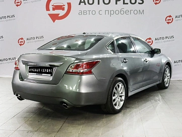Nissan Altima, 2015г, передний привод, вариатор