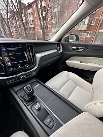 Volvo XC60, 2018г, полный привод, автомат