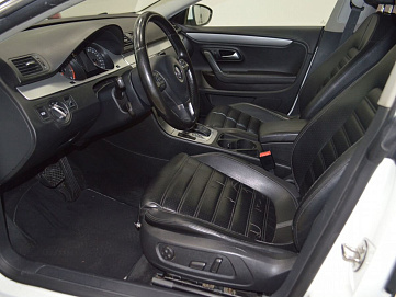 Volkswagen Passat CC, 2010г, передний привод, робот