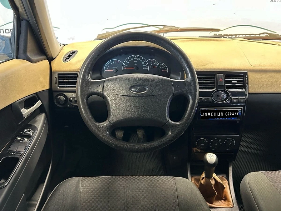 Lada (ВАЗ) Priora, 2011г., передний привод, механика