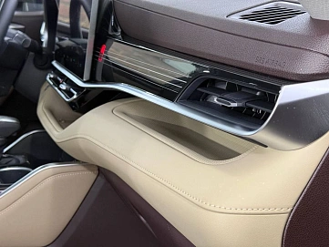 Toyota Highlander, 2025г, полный привод, автомат