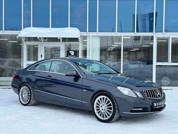 Mercedes-Benz E-Класс, 2011г, задний привод, автомат