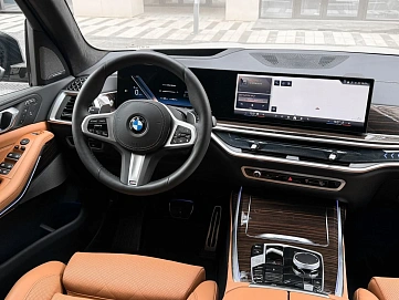 BMW X7, 2025г., полный привод, автомат