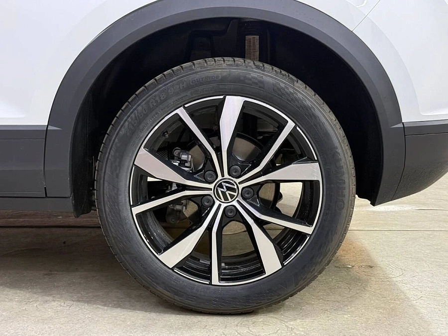 Volkswagen T-Roc, 2025г., передний привод, робот
