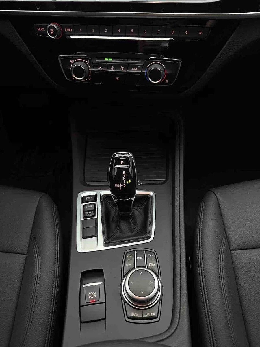 BMW 1 серии, 2022г., передний привод, робот