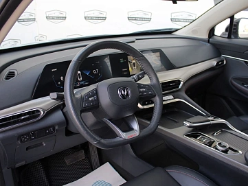 Changan UNI-T, 2023г, передний привод, робот