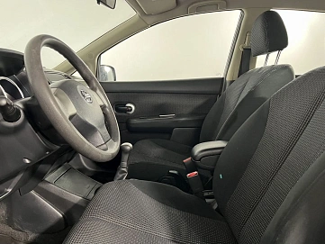 Nissan Tiida, 2010г, передний привод, механика