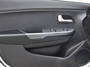 Kia Rio, 2015г., передний привод, механика