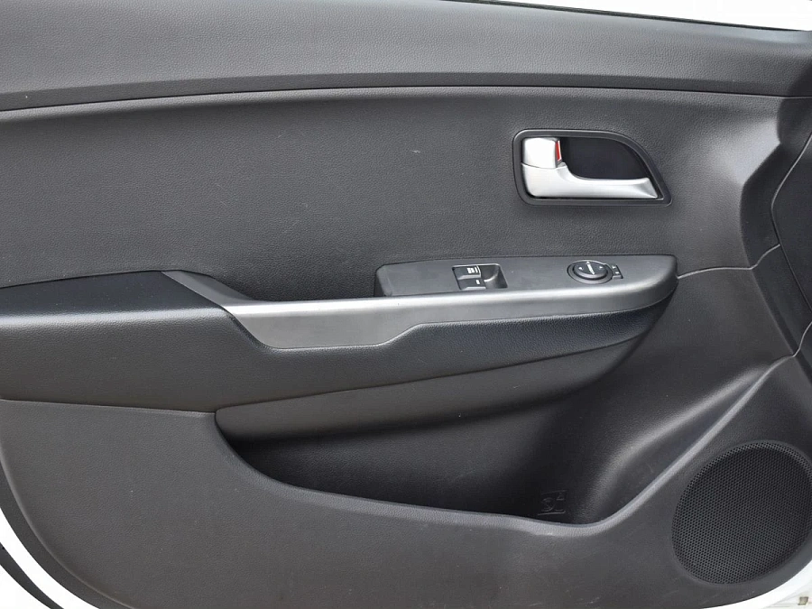 Kia Rio, 2015г., передний привод, механика