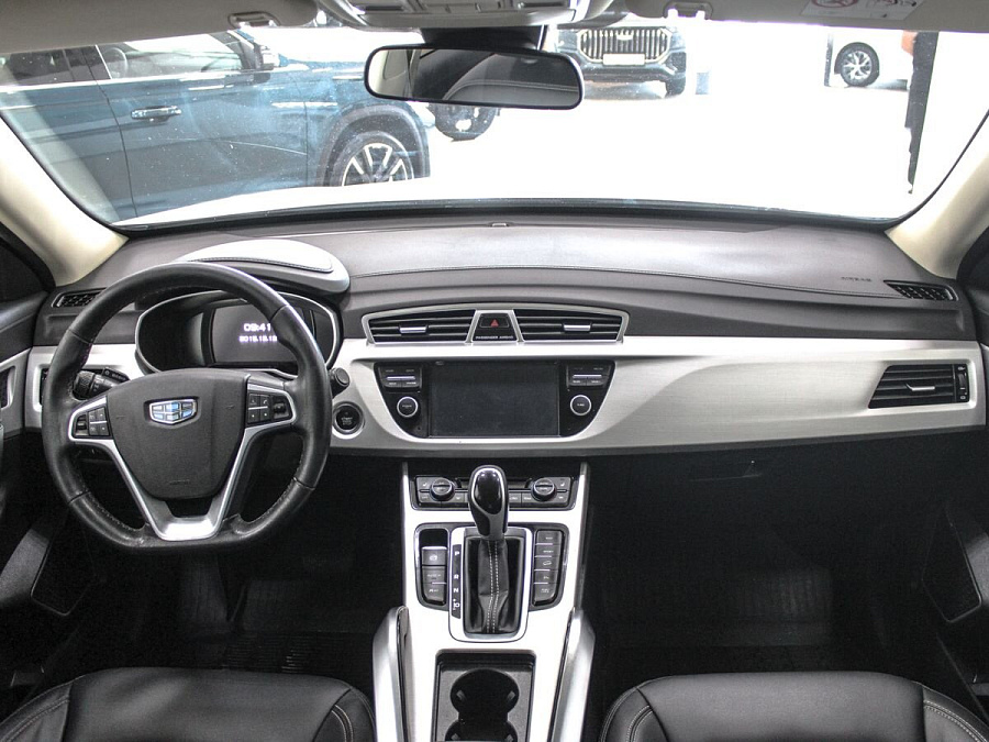Geely Atlas, 2021г., передний привод, автомат