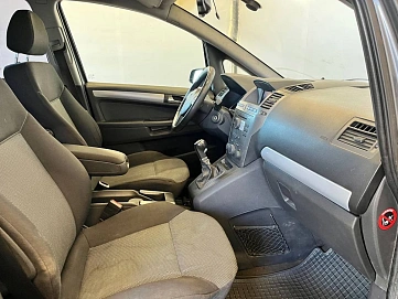 Opel Zafira, 2006г, передний привод, механика