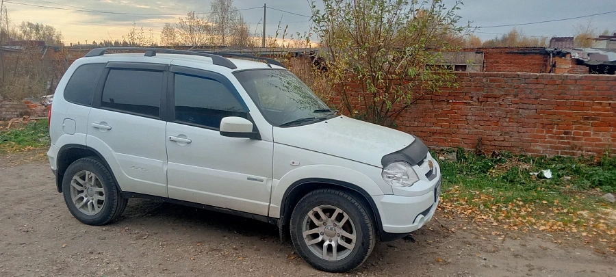 Chevrolet Niva, 2013г., полный привод, механика