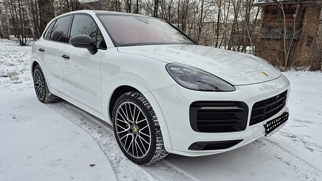Porsche Cayenne, 2018г, полный привод, автомат