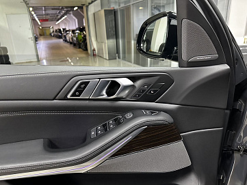 BMW X5, 2023г, полный привод, автомат