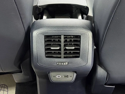 Volkswagen Tharu XR, 2025г, передний привод, робот