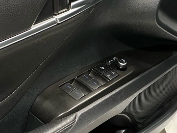 Toyota Camry, 2021г, передний привод, автомат
