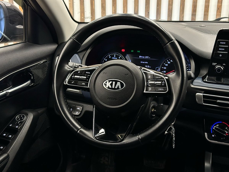 Kia Seltos, 2020г., полный привод, вариатор
