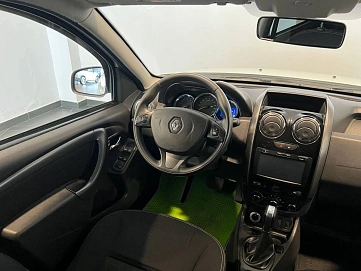Renault Duster, 2018г, передний привод, автомат