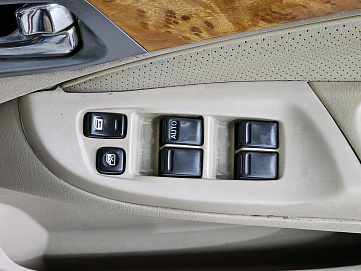 Nissan Sunny, 2003г, передний привод, автомат