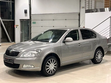 Skoda Octavia, 2010г, передний привод, робот