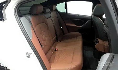 BMW 5 серии, 2024г, полный привод, автомат