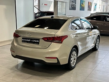 Hyundai Solaris, 2017г, передний привод, автомат