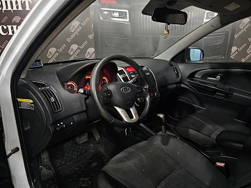 Kia Ceed, 2011г, передний привод, автомат