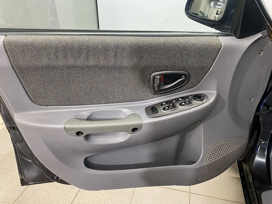 Hyundai Accent, 2001г., передний привод, механика