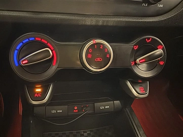 Kia Rio, 2019г, передний привод, автомат