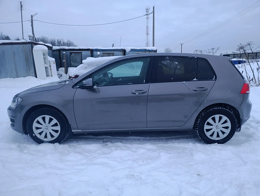 Volkswagen Golf, 2013г., передний привод, механика