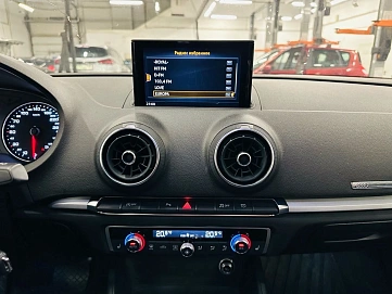 Audi A3, 2020г, передний привод, робот