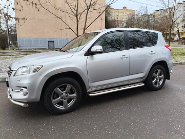 Toyota RAV4, 2012г, полный привод, вариатор