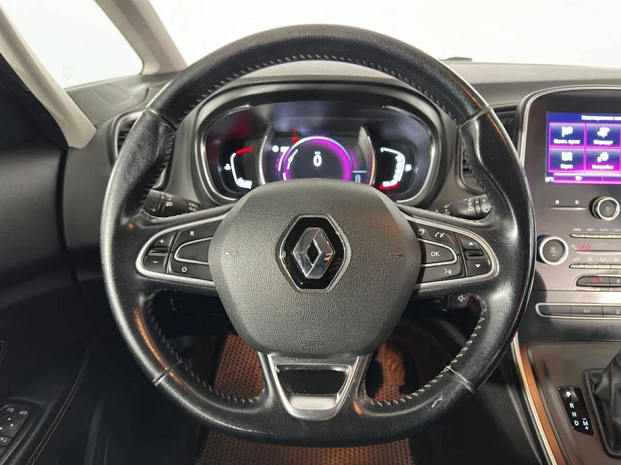 Renault , 2017г., передний привод, робот