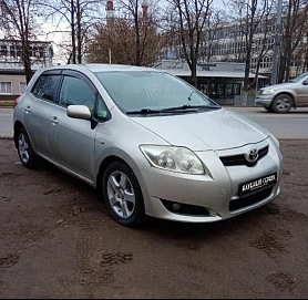 Toyota Auris, 2009г, передний привод, механика