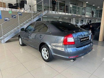 Skoda Octavia, 2011г, передний привод, робот