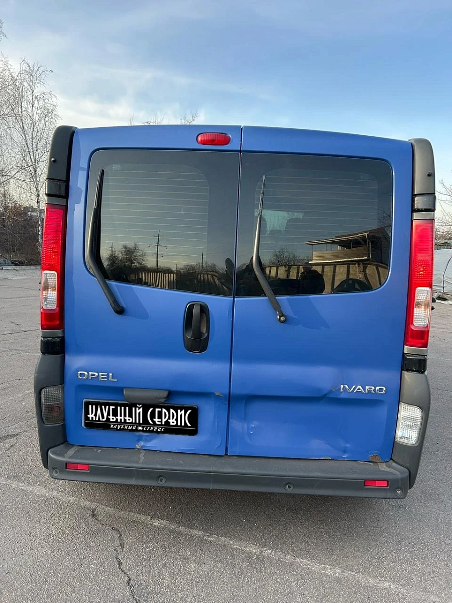 Opel Vivaro, 2009г., передний привод, механика